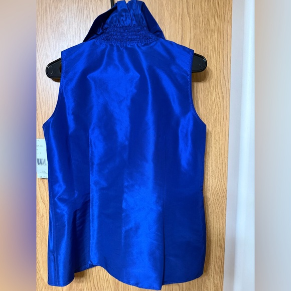 Lafayette 148 Silk Blouse Top Sz 6 Women’s Blue Sleeveless Ruffled Button Up - Picture 7 of 9